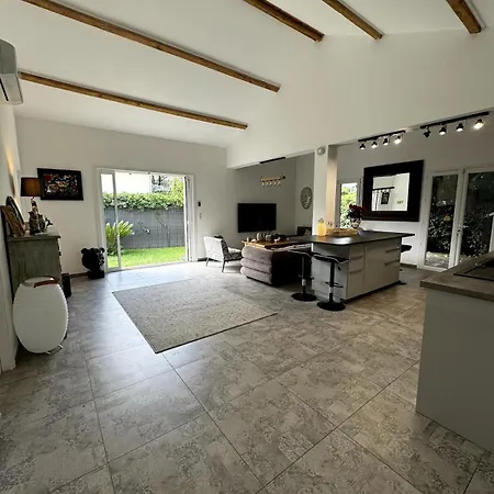 House Private Pool, Garden, 4 Bedrooms *