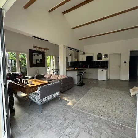 House Private Pool, Garden, 4 Bedrooms וילה